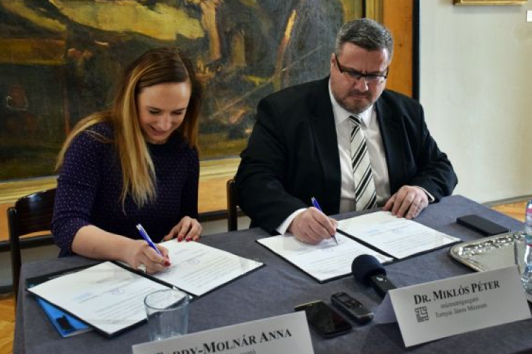 Közösen gyarapítják a kortárs művészet világát