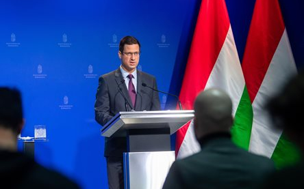 Gulyás Gergely: Magyar Péter első miniszterelnöki megszólalása komoly kétséget ébresztett
