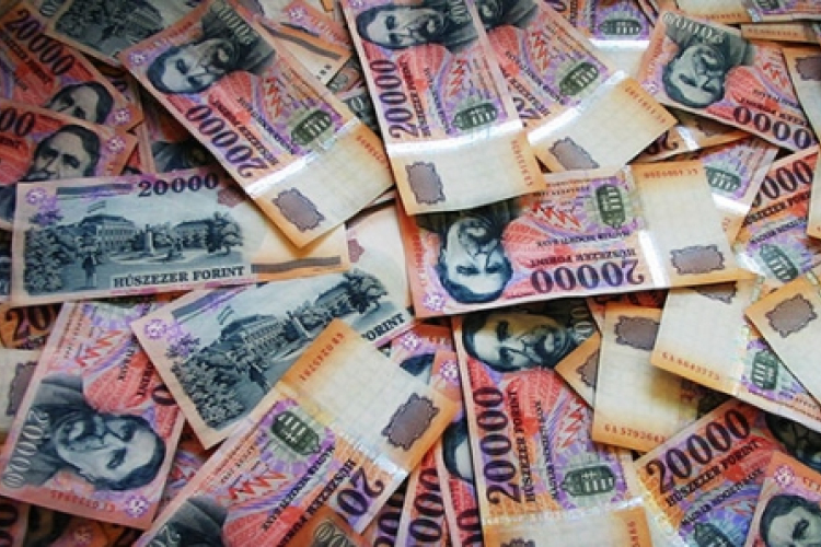 60 napon belül felmondható a forintosított hitel