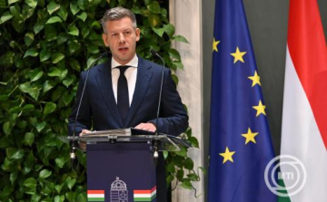 Magyar Péter: Orbán Viktor túszul ejtette a Fideszt