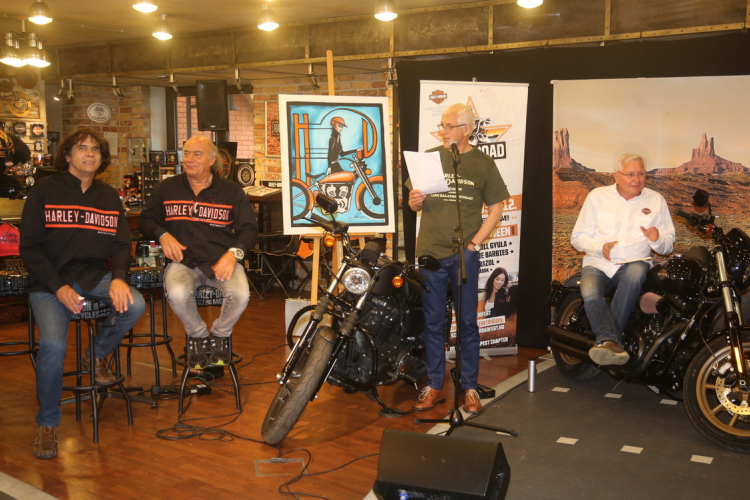 Ugye eljössz még? énekelte Szigeti Ferenc egy Harley-Davidsonon ülve