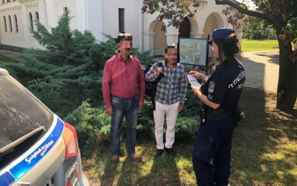 Két illegális migránst tartóztattak fel Kiszombornál