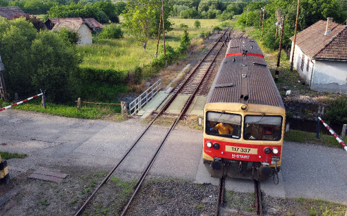 Hodásznál utasok is sérültek egy motorvonat meghibásodása során