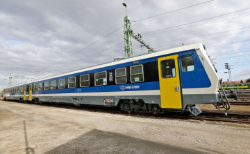 Jenbacher motorvonatokkal javul az utazásélmény két győri vonalon