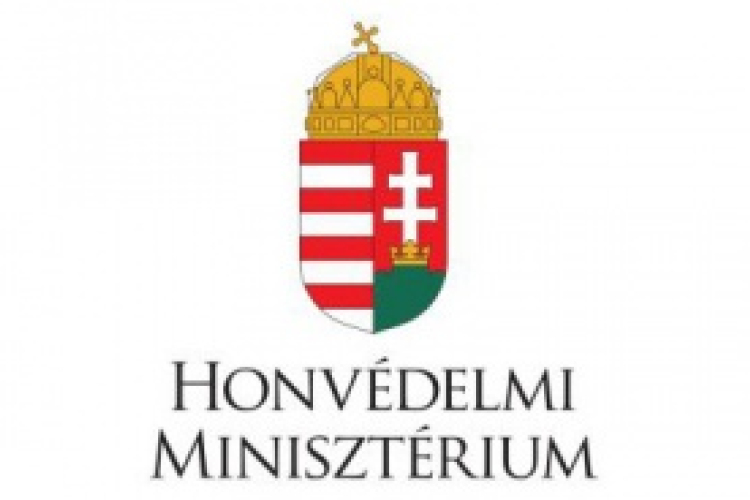 Emelkedik a honvéd tisztjelöltek ösztöndíja