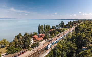 Újabb rekord: közel hárommillió balatoni utas a teljes szezonban