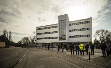 Teljesen megújult a MÁV VAGON Szolnok Területi Központ Kőrösi úti szociális épülete