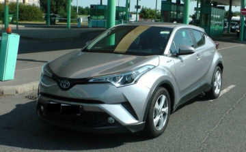 Körözött Toyota Röszkén