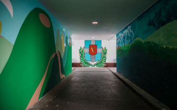 Megszépült Vecsésen is a vasútállomás aluljárója