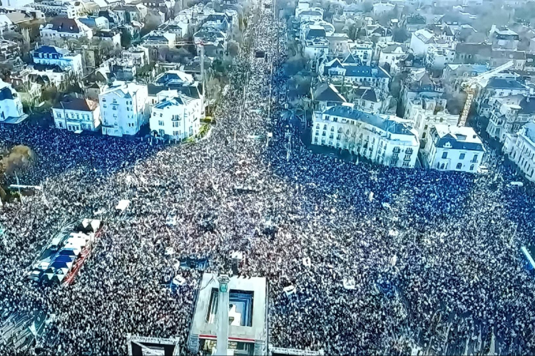 Magyar Péter: Az április 12-i győzelmünket nemcsak a Holdról, de a Kremlből is látni fogják