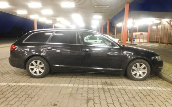 Körözött Audit foglaltak le Csanádpalotánál