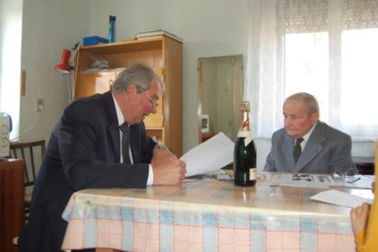 Marosi Mihályt 90. születésnapján köszöntötte Dr. Kószó Péter alpolgármester