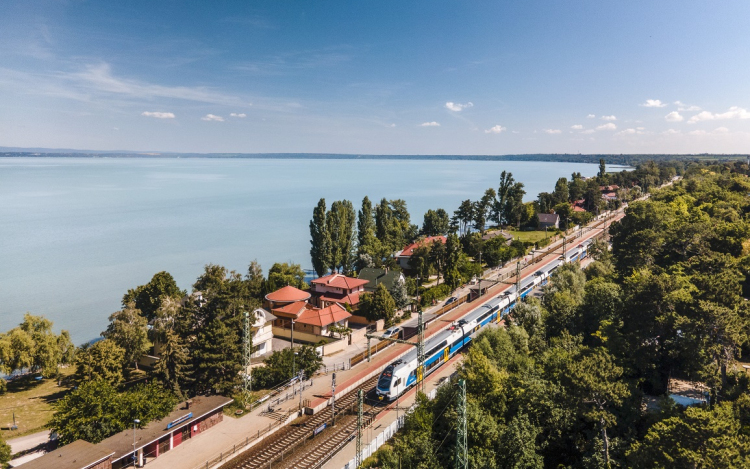 Újabb rekord: közel hárommillió balatoni utas a teljes szezonban