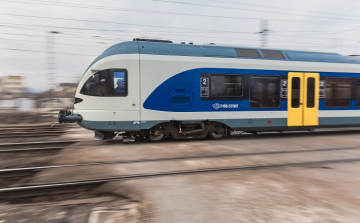 Június 20-án indult az első, Kresz Géza nevét viselő InterCity-járat