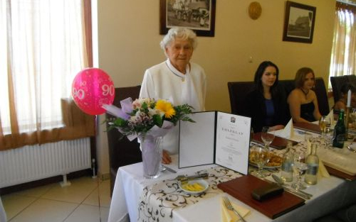 90. születésnapja alkalmából felköszöntötték Szatmári Péterné, Marika nénit