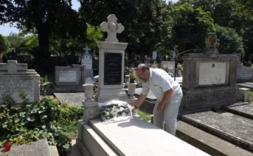 Rostás János sírjánál emlékezett az Emlékpont a kuláküldözés áldozataira