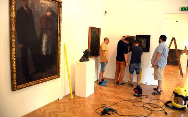 „Hazatértek” a fővárosból a vásárhelyi alkotók
