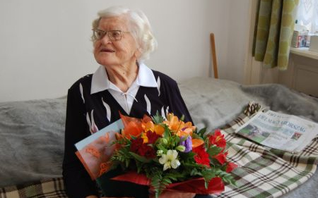 Olasz Lajosné Eszter 90 éves