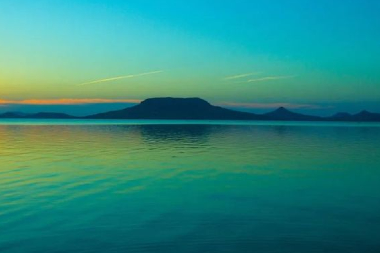 Szennyező anyagokat találtak a Balatonban
