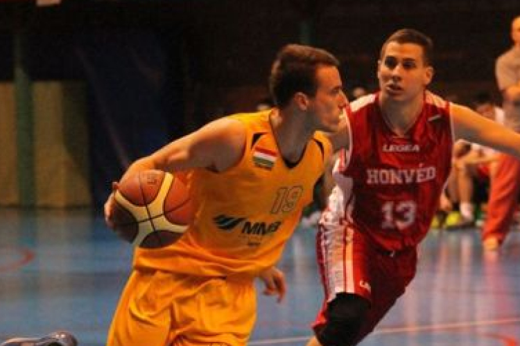 Pozitív mérlegre törnek a kék-sárgák